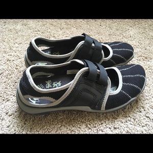 Merrel casual water shoes